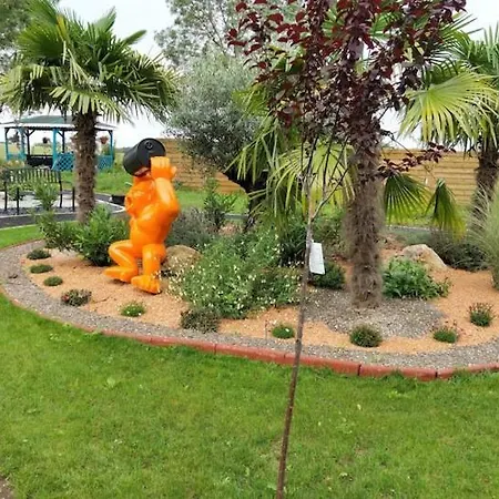 Du Daudou Piscine Jacuzzi Partages