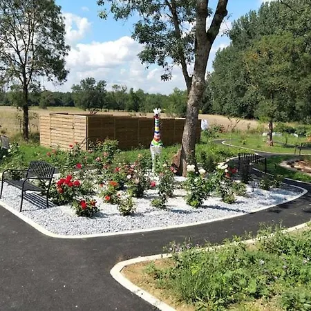 Du Daudou Piscine Jacuzzi Partages Septfonds