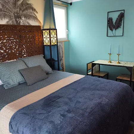 Du Daudou Piscine Jacuzzi Partages בית הארחה Septfonds