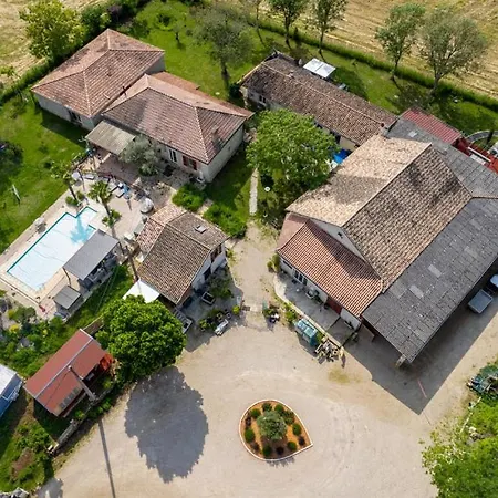 Du Daudou Piscine Jacuzzi Partages Septfonds