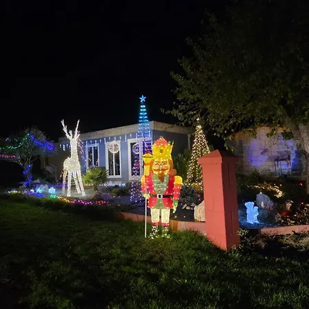 Du Daudou Piscine Jacuzzi Partages בית הארחה Septfonds