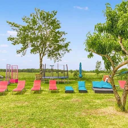 Du Daudou Piscine Jacuzzi Partages Гостевой дом