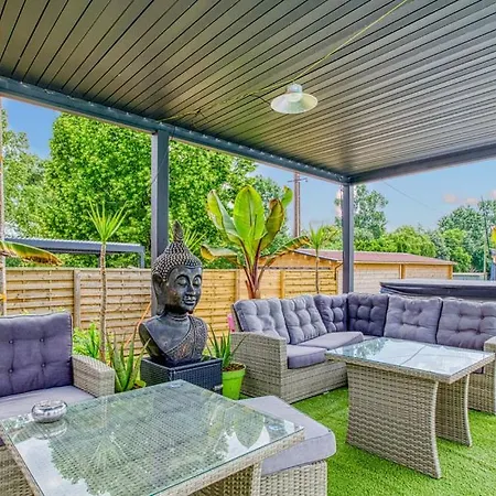 Du Daudou Piscine Jacuzzi Partages Гостевой дом Septfonds