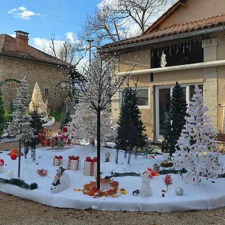 Du Daudou Piscine Jacuzzi Partages Гостевой дом